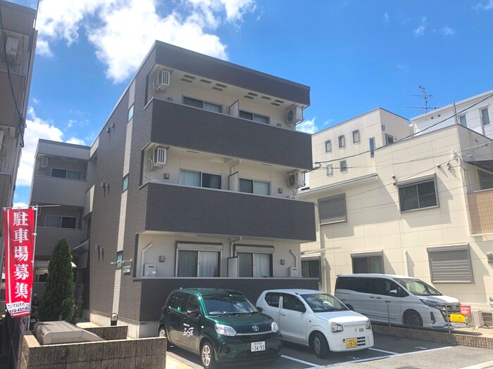 物件外観写真1　(外観写真)