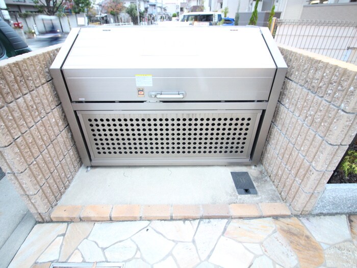 物件外観写真6　(建物設備)