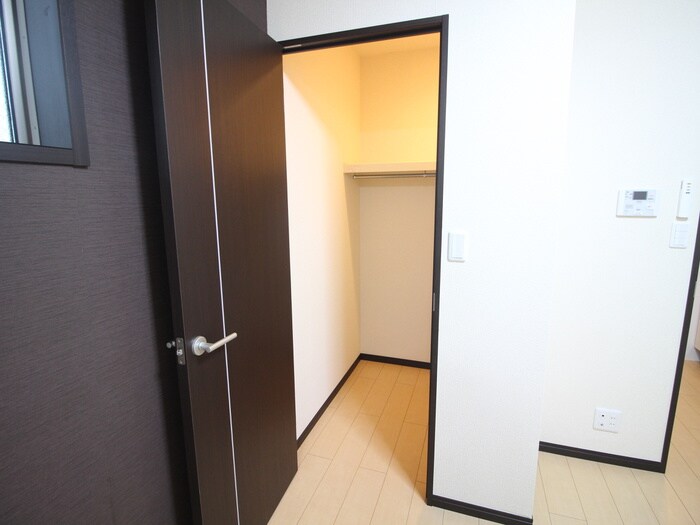 物件内観写真16　(収納)