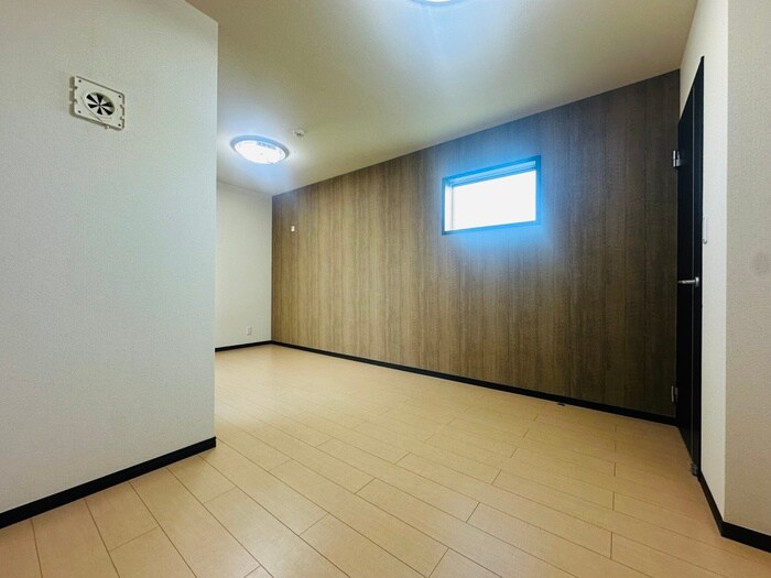 物件内観写真17　(居室)