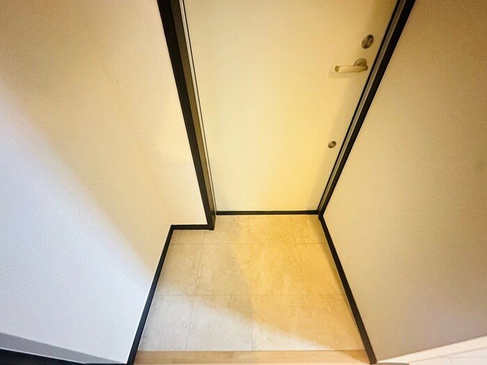 物件内観写真19　(玄関)