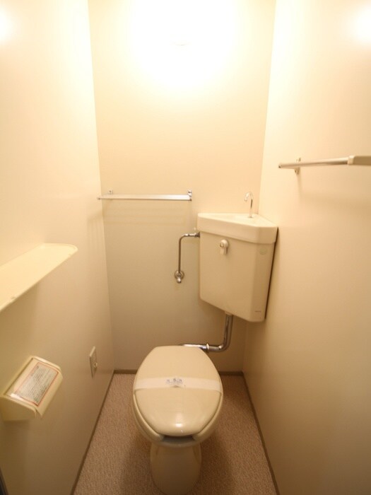 物件内観写真11　(トイレ)