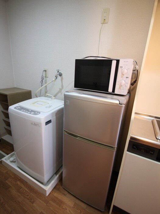 物件内観写真12　(洗濯機置場)