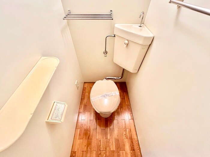 物件内観写真14　(トイレ)