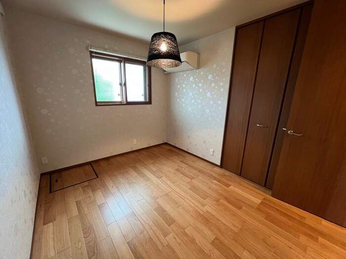 物件内観写真8　(居室)