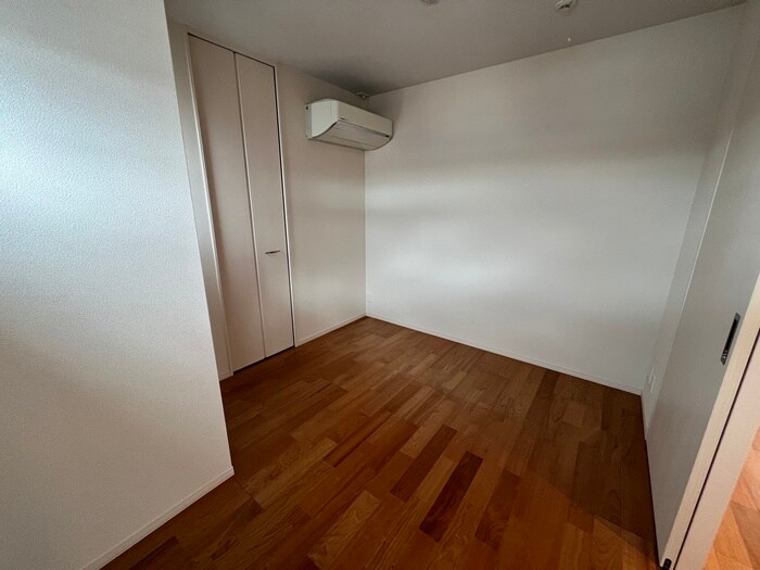 物件内観写真10　(居室)