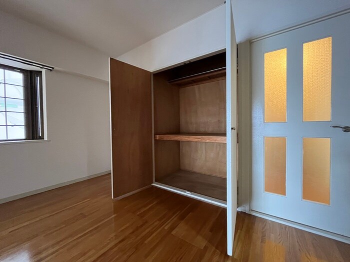 物件内観写真15　(収納)