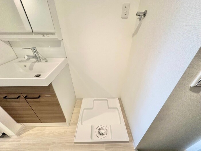 物件内観写真14　(洗濯機置場)