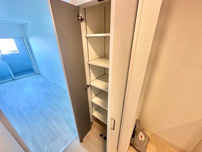 物件内観写真16　(靴箱)