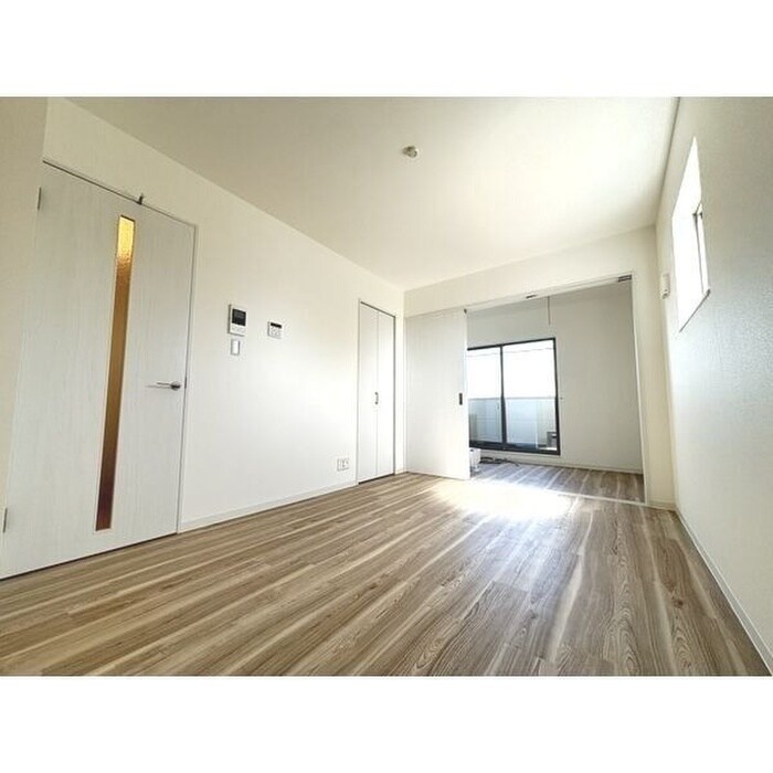 物件内観写真3　(居室)