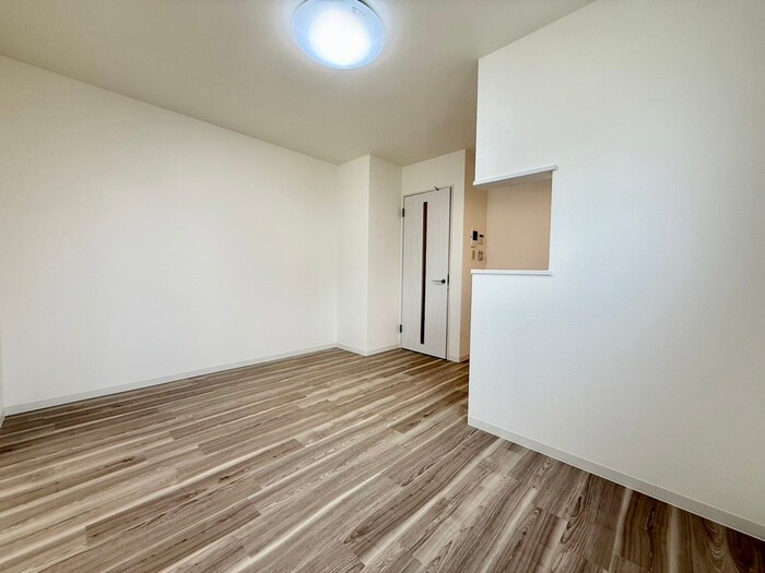 物件内観写真3　(居室)