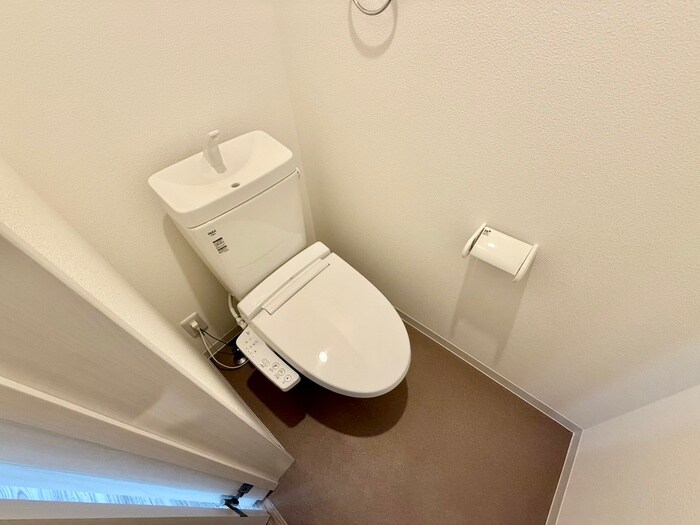 物件内観写真6　(トイレ)