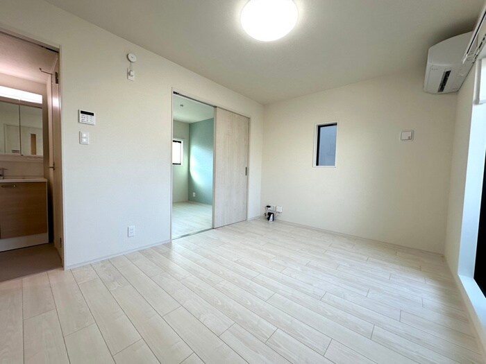 物件内観写真5　(居室)