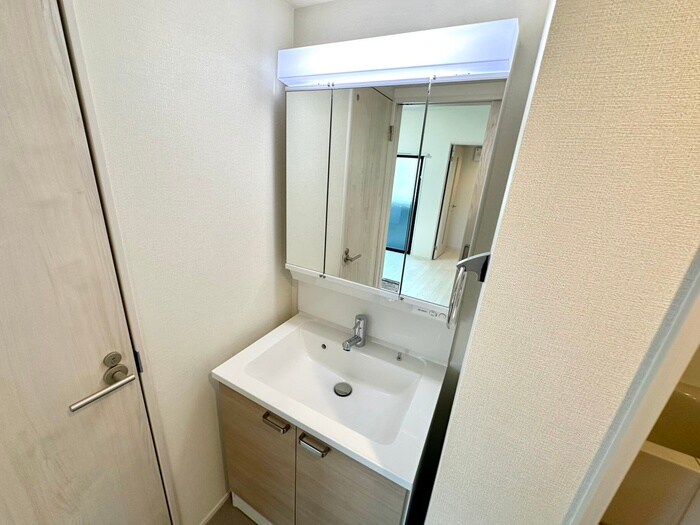 物件内観写真9　(洗面)