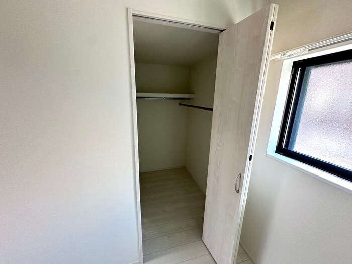 物件内観写真11　(収納)