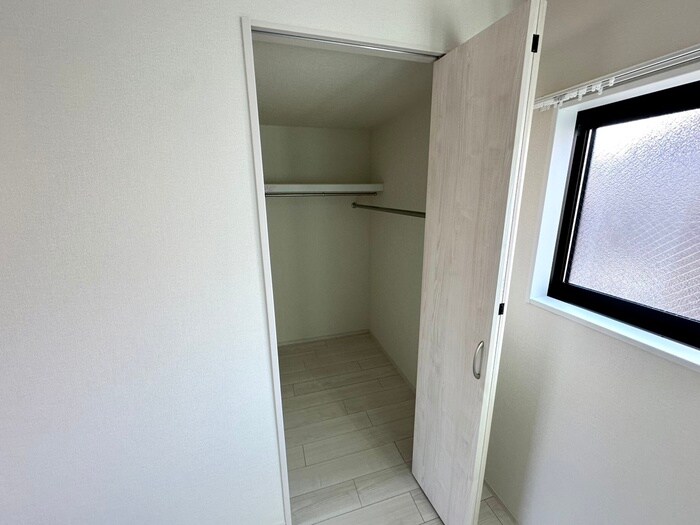 物件内観写真11　(収納)