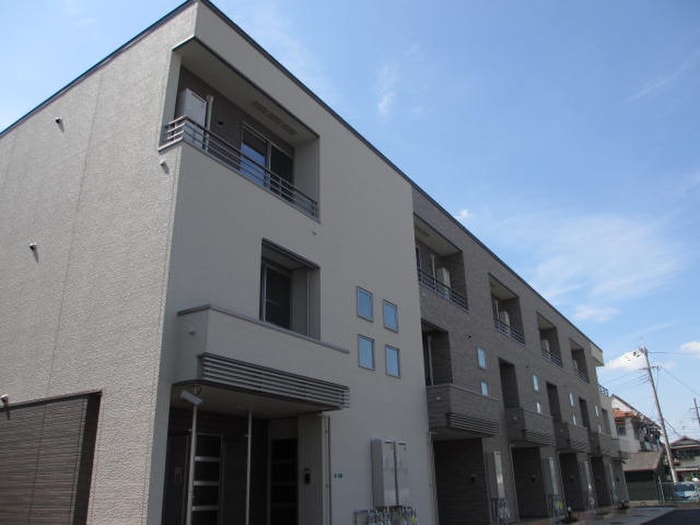 物件外観写真1　(外観写真)