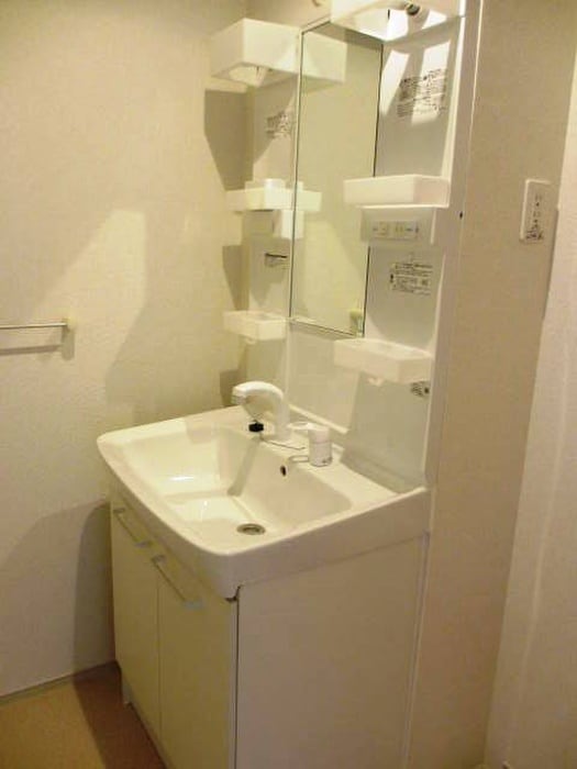 物件内観写真12　(洗面)