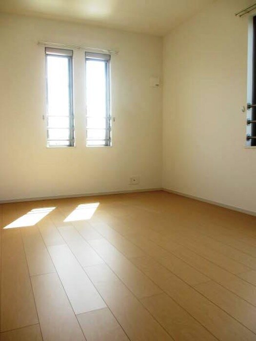 物件内観写真15　(居室)