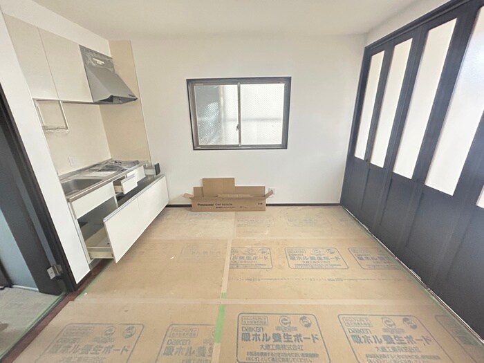 物件内観写真8　(居室)