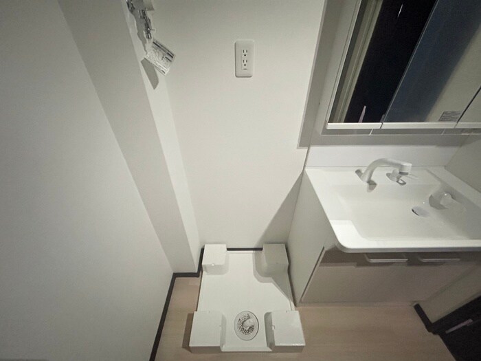 物件内観写真15　(洗濯機置場)