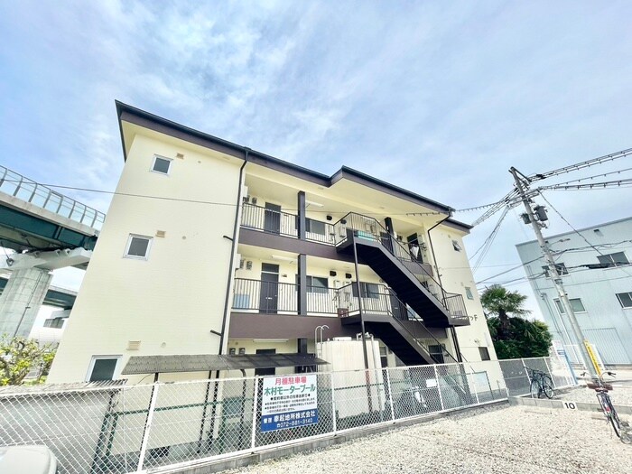 物件外観写真2　(外観写真)