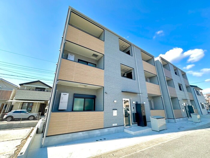 物件外観写真1　(外観写真)