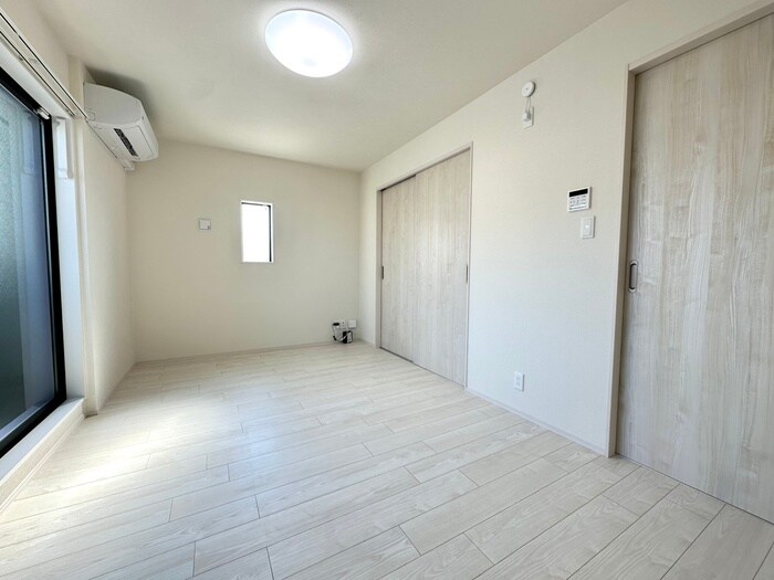 物件内観写真5　(居室)