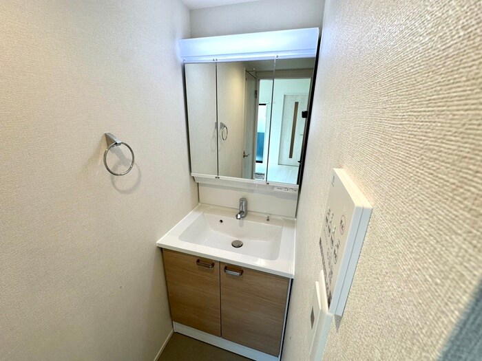 物件内観写真9　(洗面)