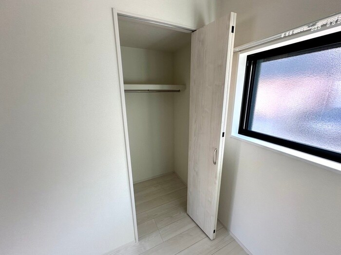 物件内観写真11　(収納)