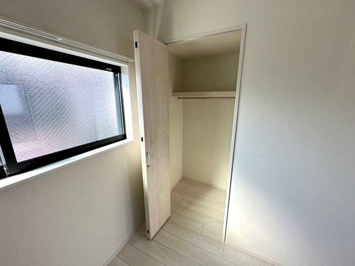 物件内観写真11　(収納)