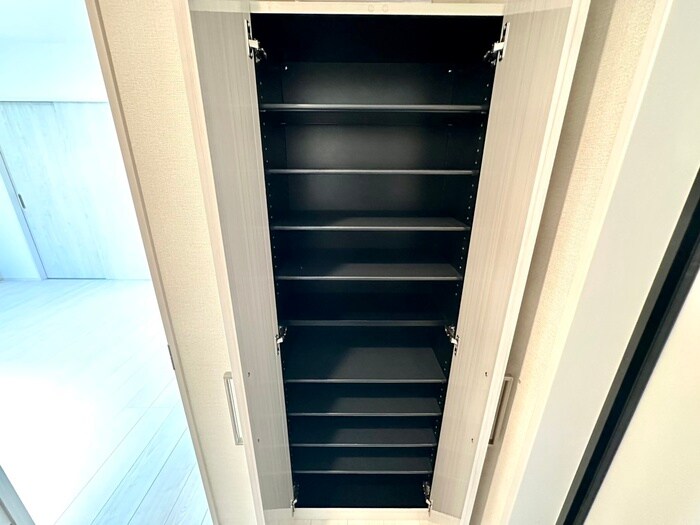 物件内観写真13　(靴箱)
