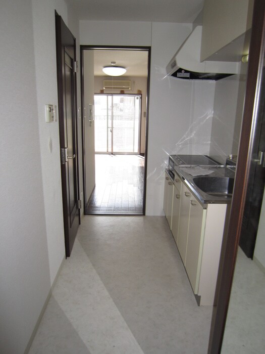 物件内観写真10　(廊下)