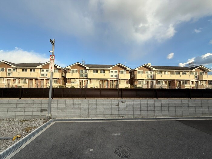 物件外観写真4　(外観写真)