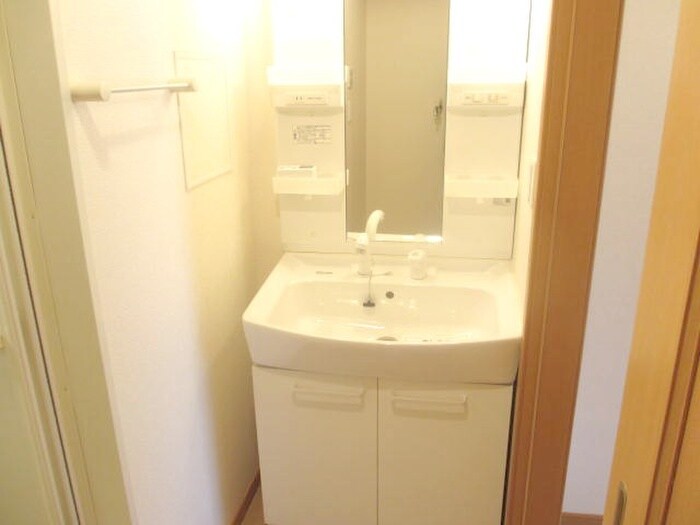 物件内観写真12　(洗面)