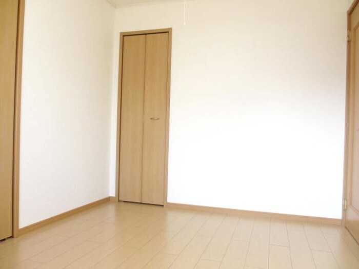 物件内観写真13　(居室)