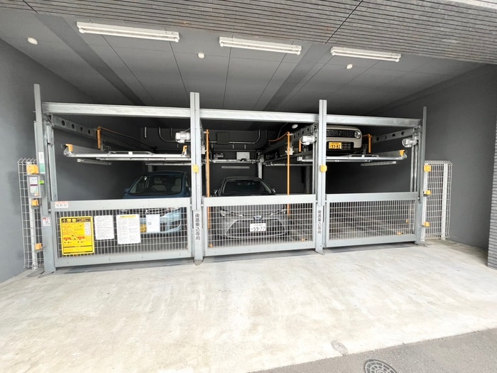 物件外観写真4　(駐車場)