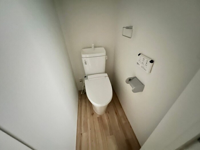 物件内観写真15　(トイレ)