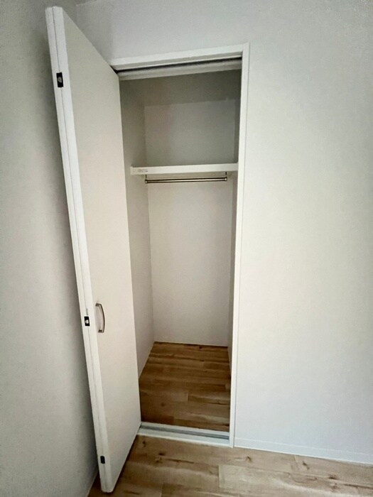 物件内観写真16　(収納)