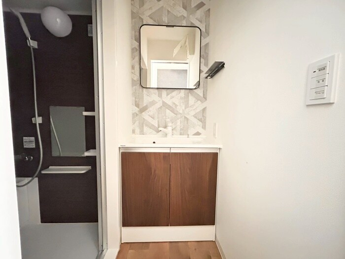 物件内観写真11　(洗面)