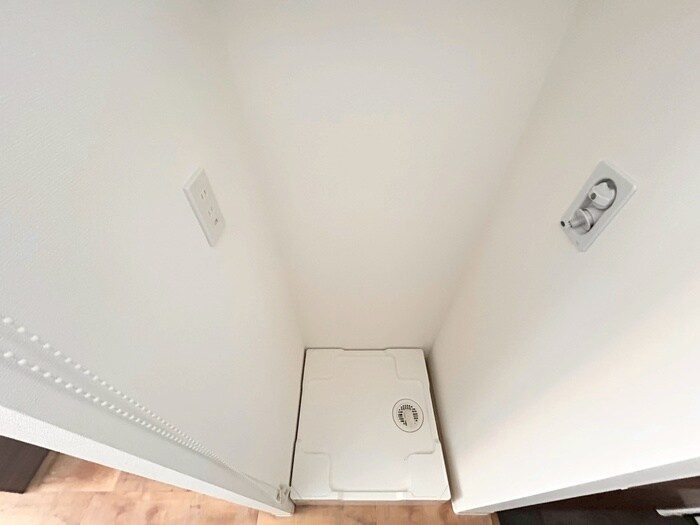 物件内観写真18　(洗濯機置場)