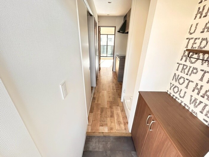 物件内観写真19　(廊下)