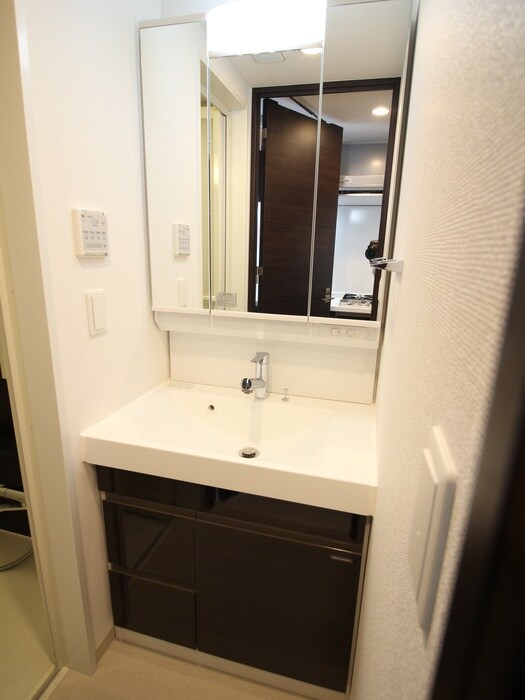 物件内観写真9　(洗面)