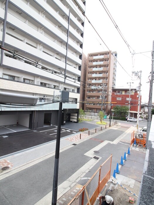 物件内観写真22　(室内からの展望)