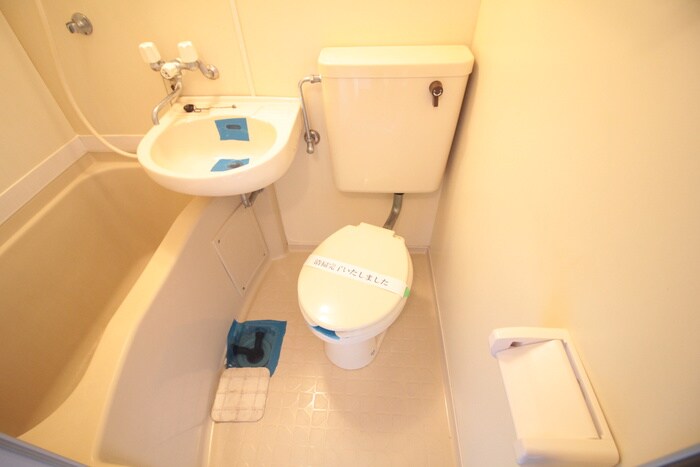 物件内観写真12　(トイレ)