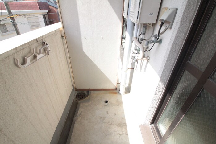 物件内観写真13　(洗濯機置場)