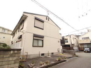 マ－ブル外観写真