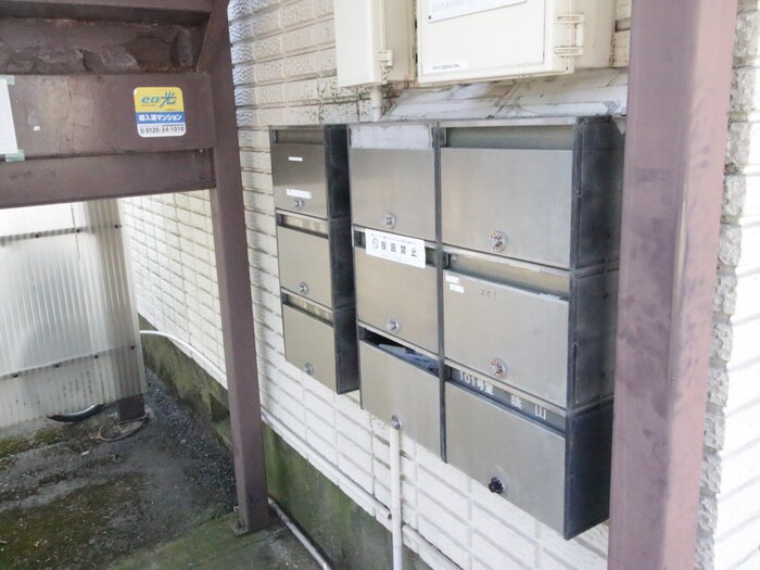 物件外観写真4　(建物設備)