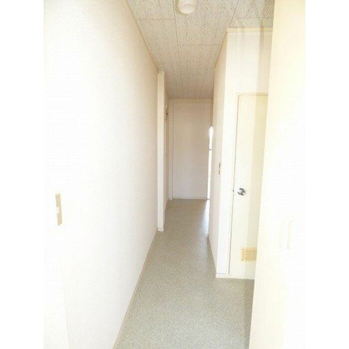 物件内観写真20　(廊下)