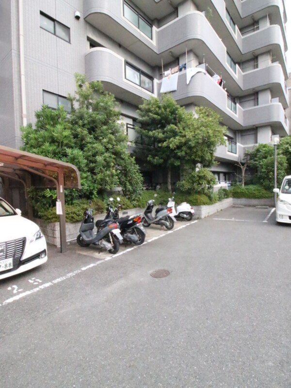 バイク置き場